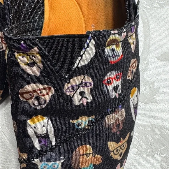 Bobs “made for dogs” by Skechers black casual slip on canvas shoes. Size 8 - Picture 2 of 9